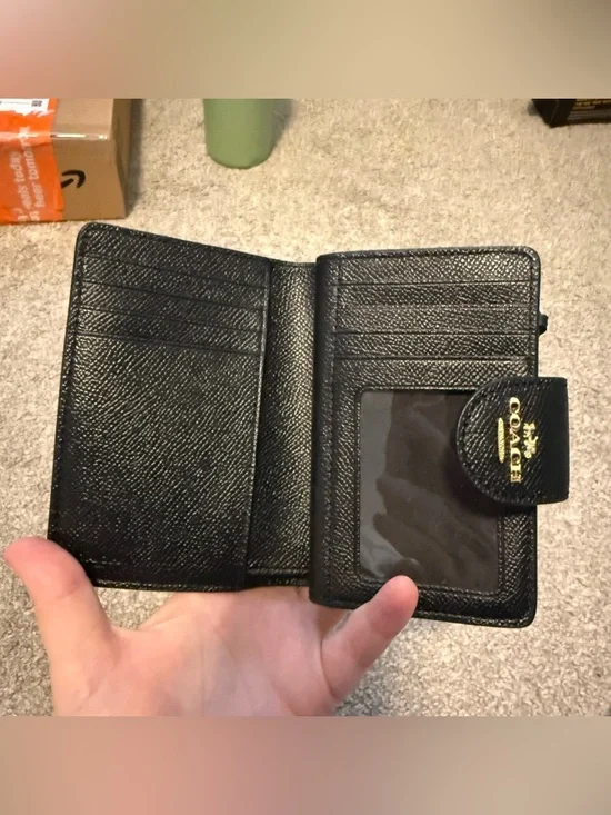 Coach Outlet Medium Corner Zip Wallet Black Leather - Picture 4 of 5